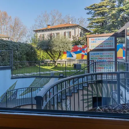 StraVagante Hostel-2